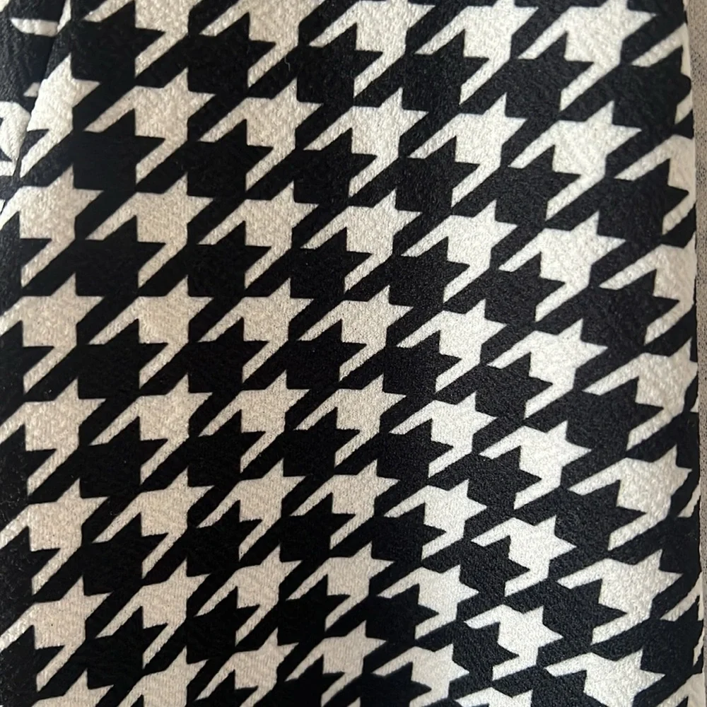 Large Houndstooth Cardigan - Picture 5 of 5